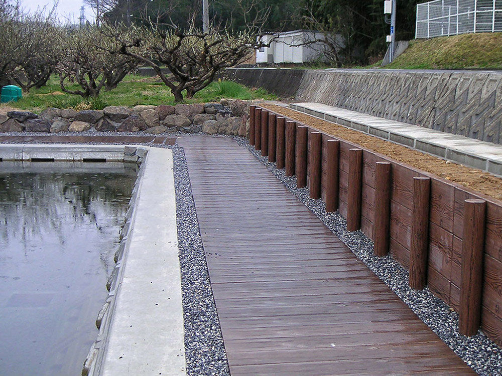 北部浄水公園ハリヨ生息湧水池改修工事
