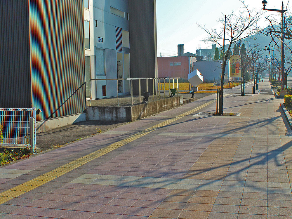 宇多津駅公園線歩道改良工事