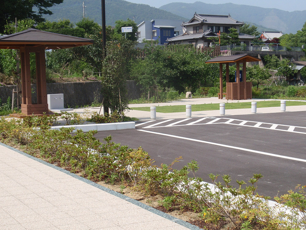 徳島県美馬市湧水広場整備事業